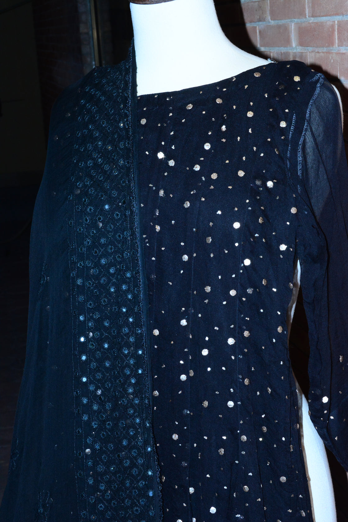 MUKESH WITH MIRROR WORK